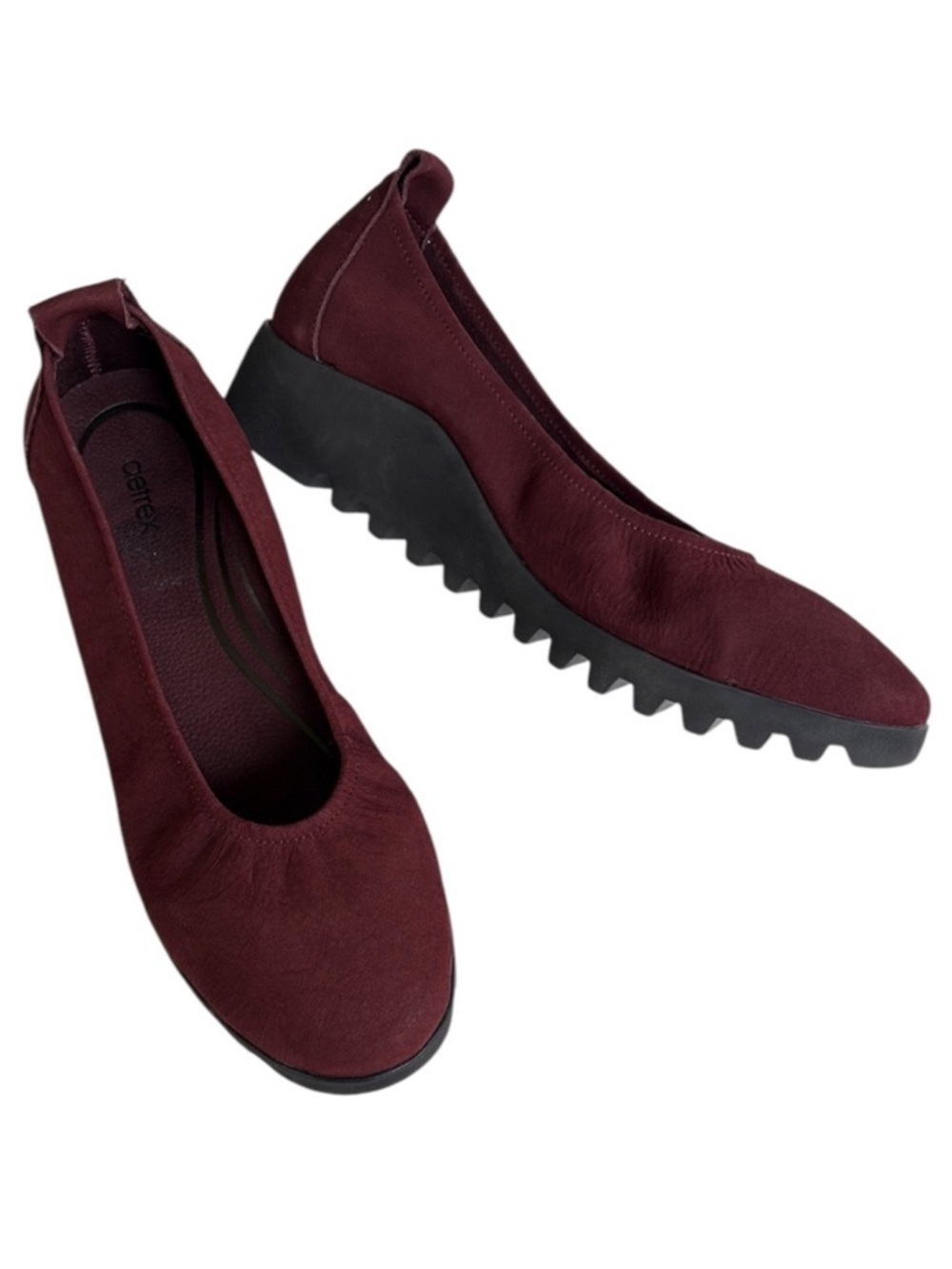 EUC Aetrex Leather Brianna Low Wedges Burgundy Size 8.5 Retail $129.95